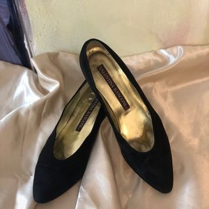 Ladies shoes